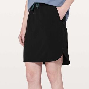 Lululemon On The Fly Skirt *21" In Black Size 6
